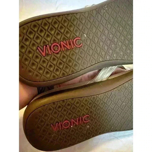 Vionic Women's Thong Sandals Size 10 Leather Metallic Gold Comfort Arch Support - Picture 8 of 9